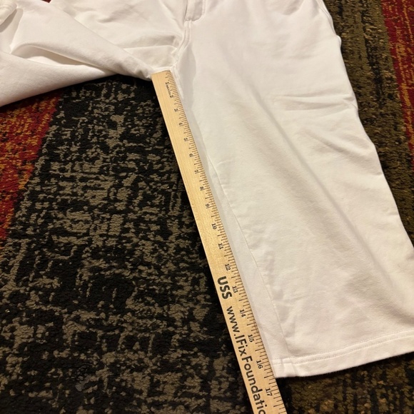 Denim & co size 10 white crop pants excellent condition - Picture 3 of 7